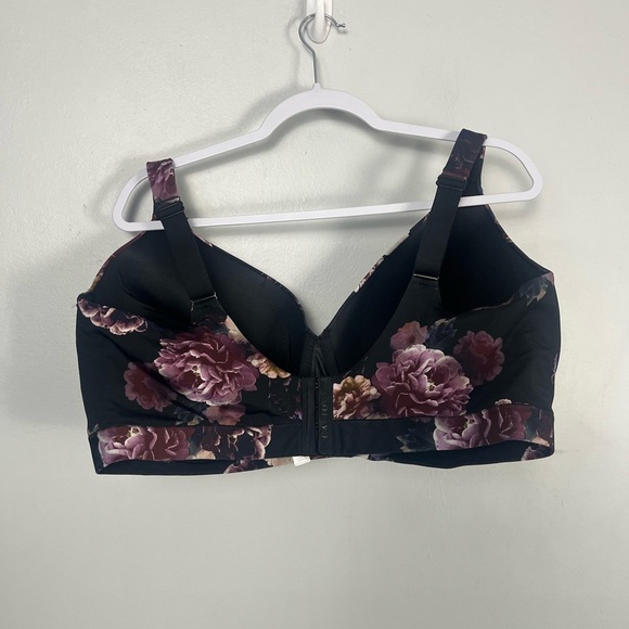 Cacique bundle of 4 lightly lined bras size 44H - Picture 6 of 16